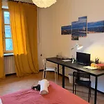 Vanchiglia30guestroom Alloggio in famiglia *