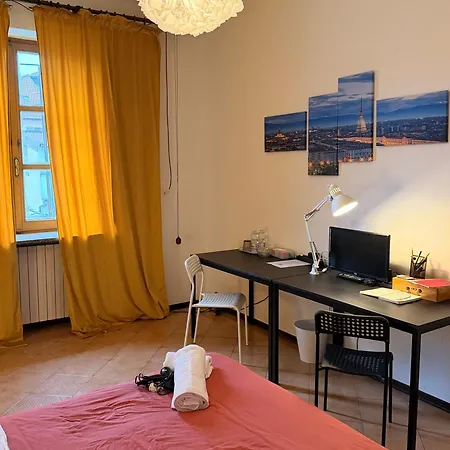 Vanchiglia30guestroom Rum i privatbostad *