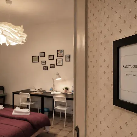 Vanchiglia30guestroom * Turin