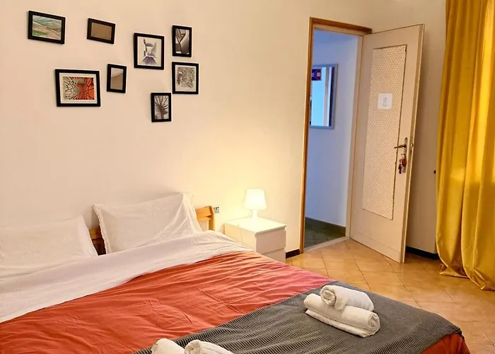 Vanchiglia30guestroom Rum i privatbostad