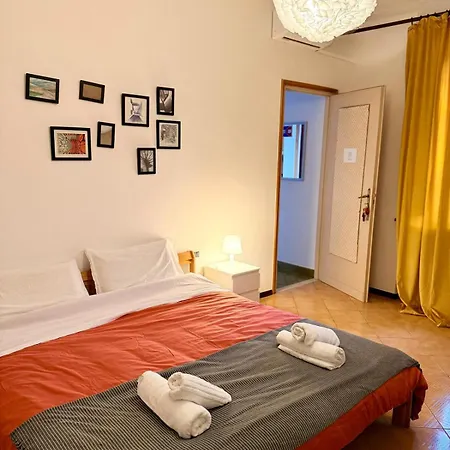 Vanchiglia30guestroom Rum i privatbostad
