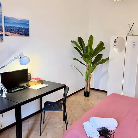 Vanchiglia30guestroom *